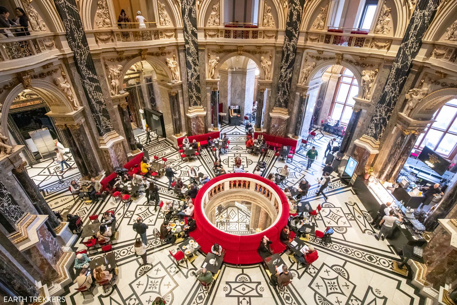 Kunsthistorisches Museum Cafe | One Day in Vienna Itinerary