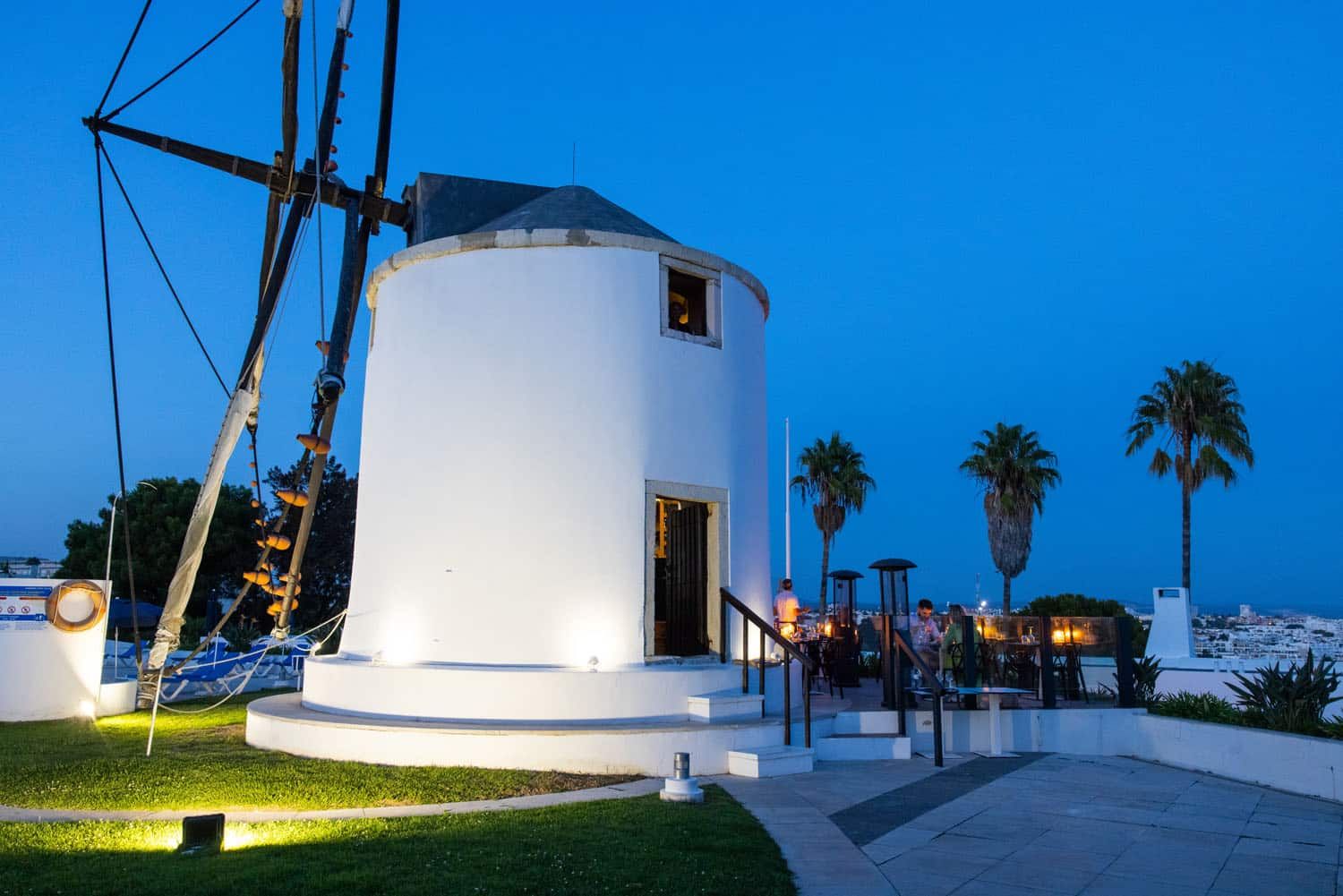 The Windmill Albufeira | Best Albufeira Restaurants