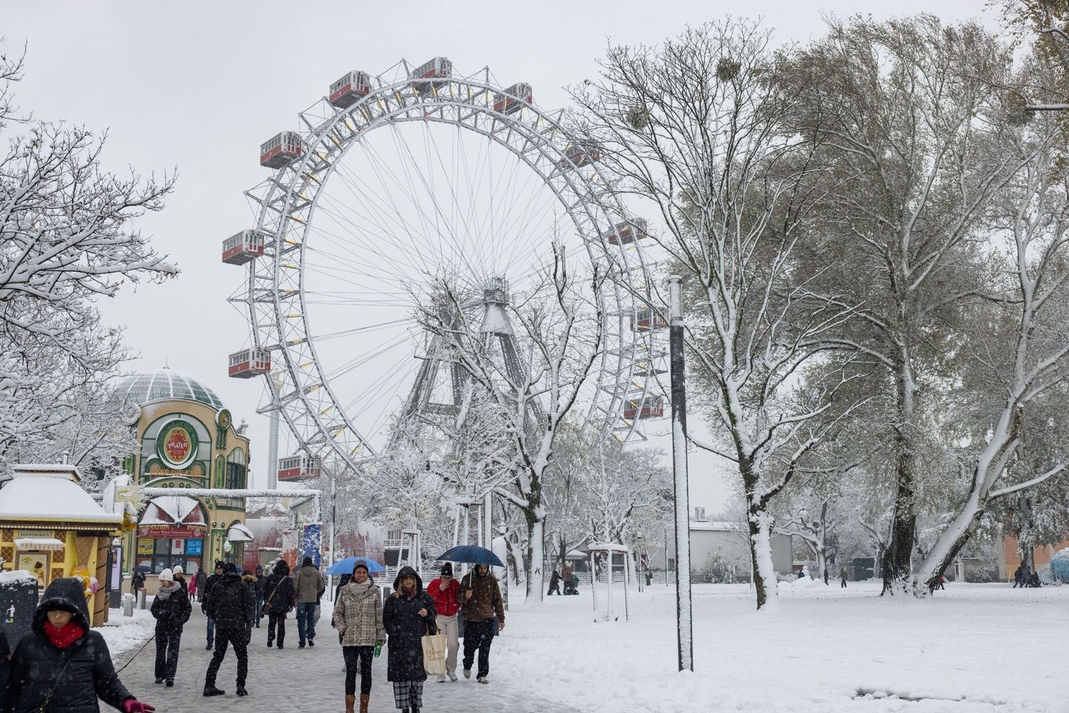 Wiener Riesenrad Snow | Best Things to Do in Vienna