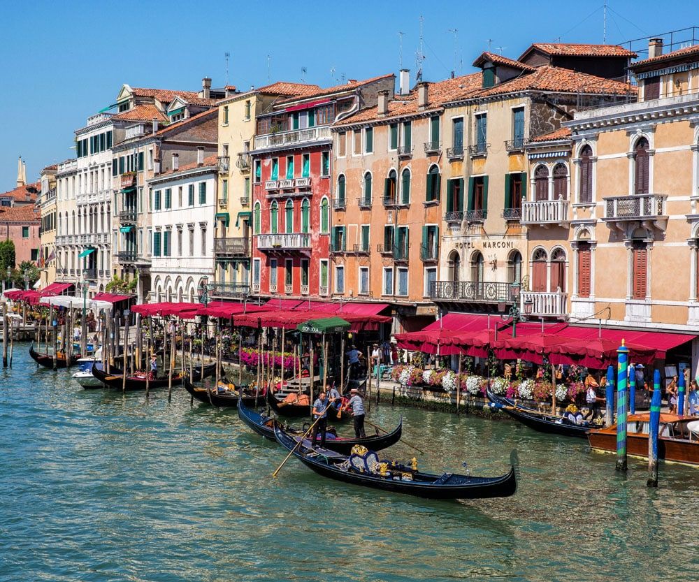 Italy Travel Guide