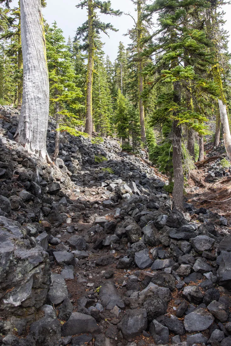 Wizard Island Hiking Trail