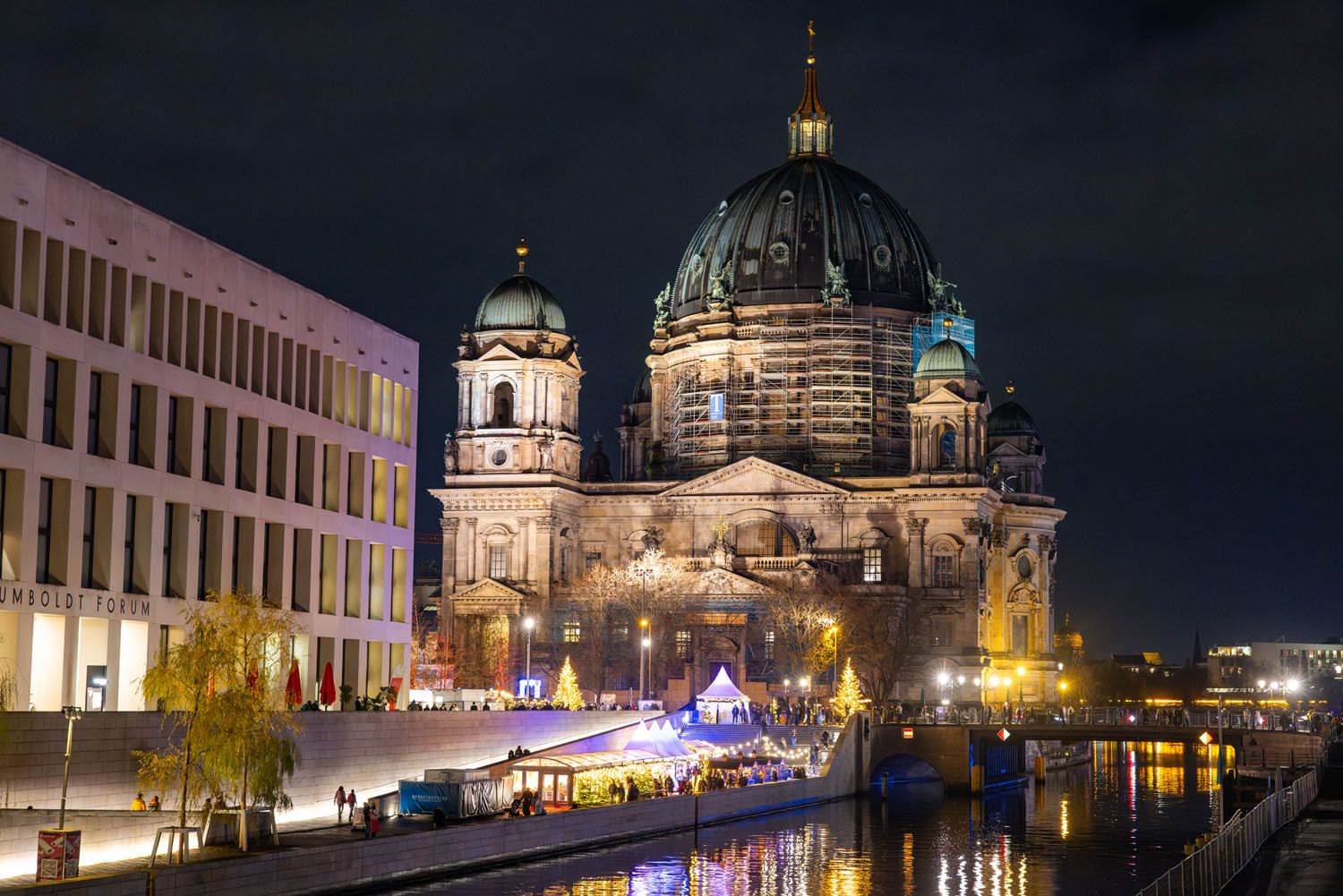 Berlin Cathedral and Market