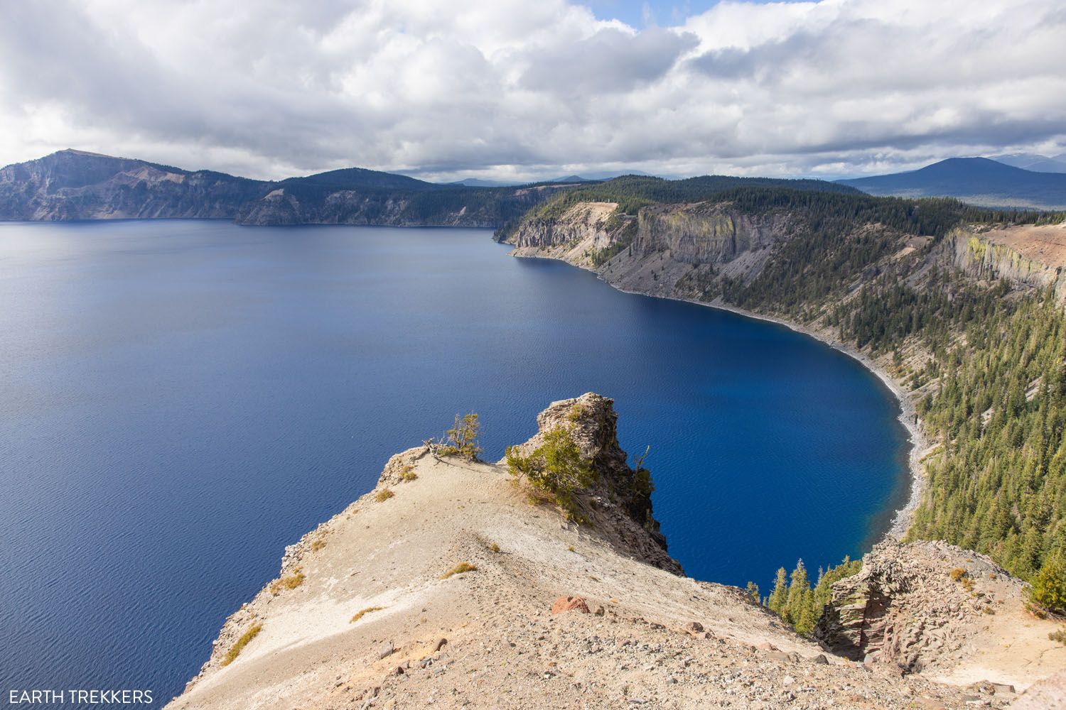 Crater Lake View near Skell Head