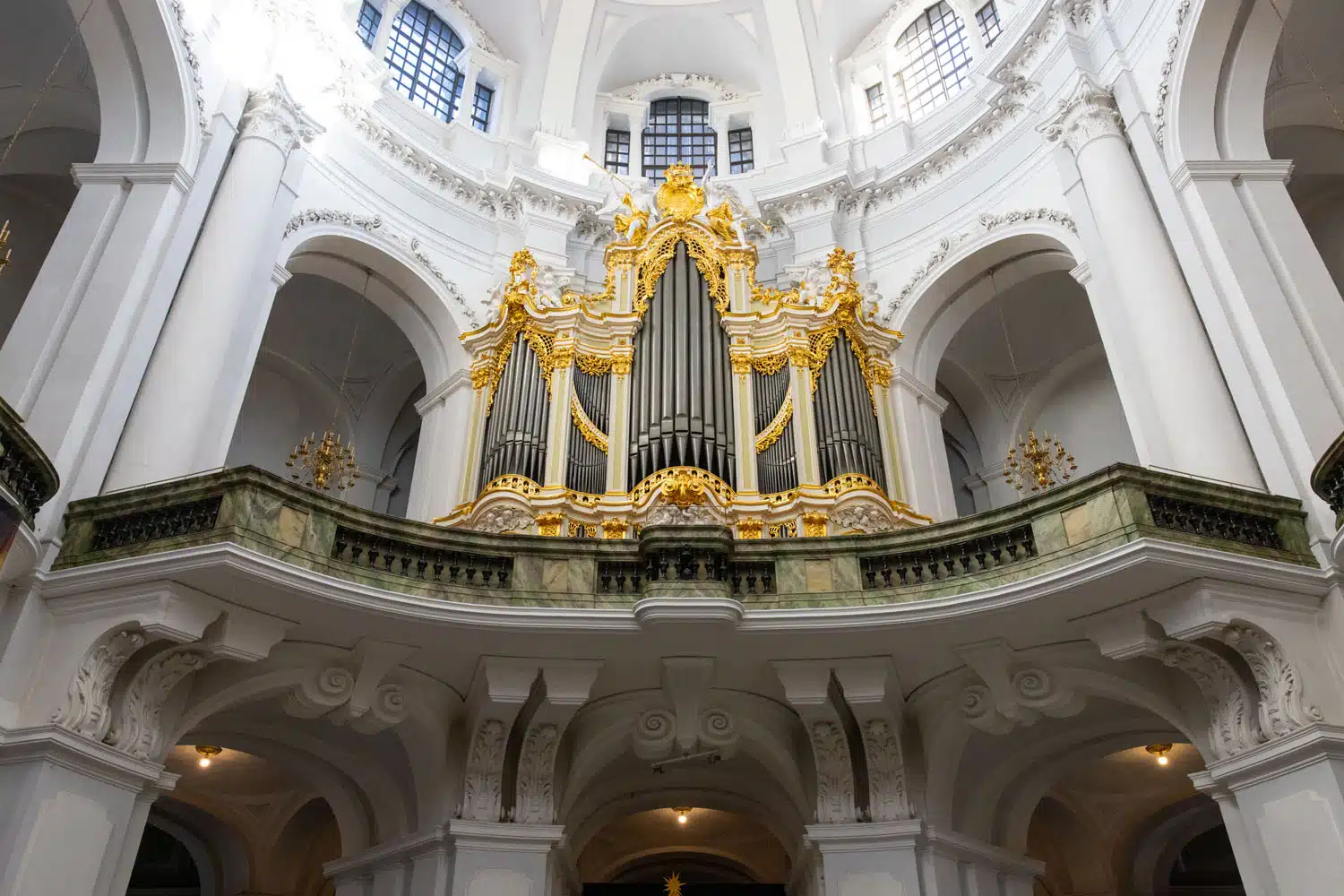 Cathedral of the Holy Trinity organ