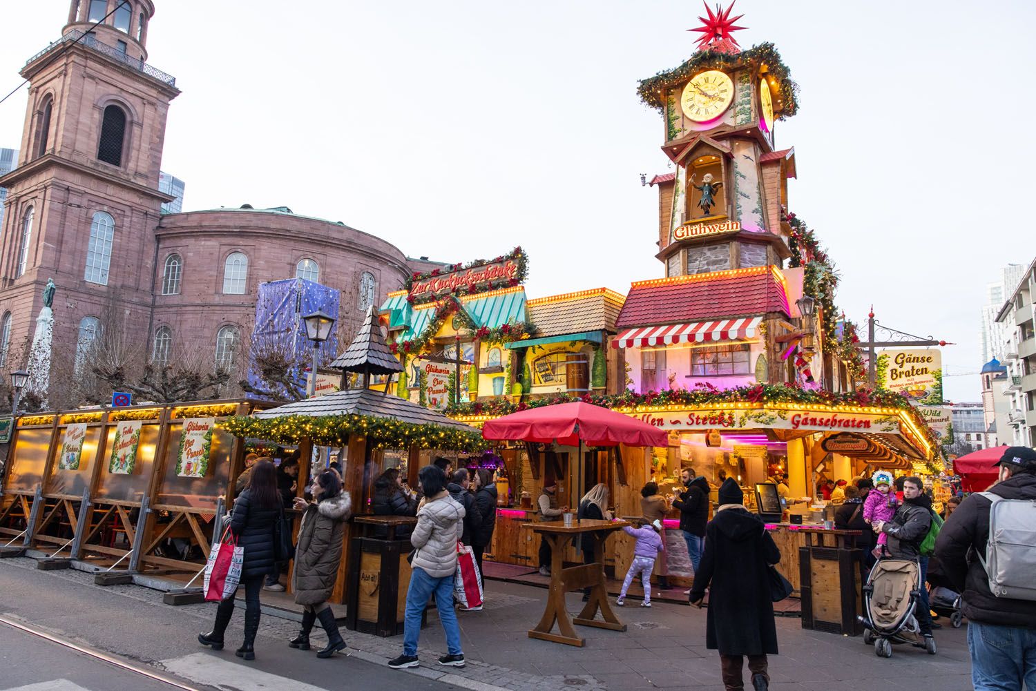 Christmas Market on Paulsplatz